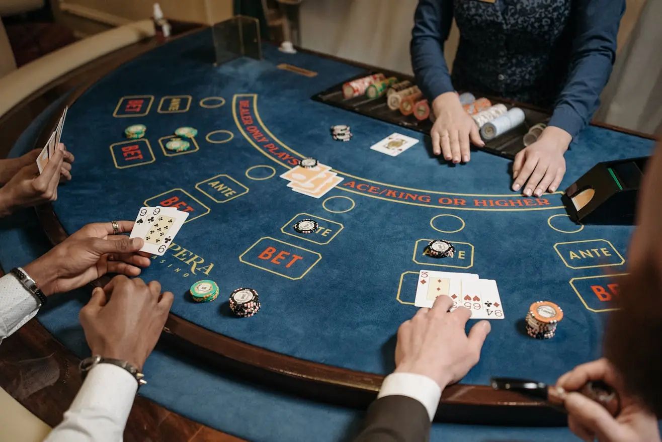 Casino en Vivo Kirolbet — Crupieres en Español y Análisis de Mesas